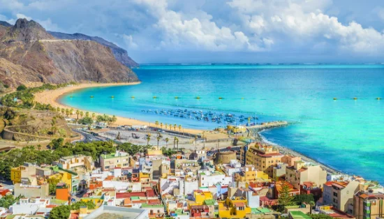 Villaggio di San Andres e spiaggia de Las Teresitas, Tenerife, Isole Canarie, Spagna