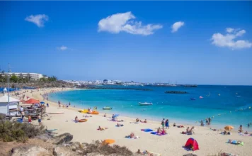 Vivere la pensione a Lanzarote: 11 motivi concreti, documenti da preparare e le zone migliori dove stare